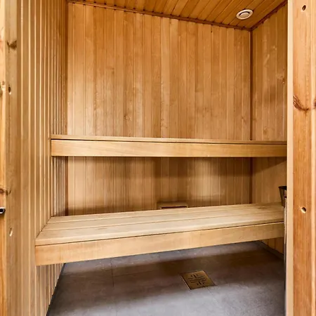 3-bedroom Penthouse With Sauna In Old Town Reval