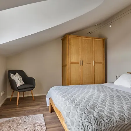 Charming Penthouse With Sauna In Old Town Appartement *