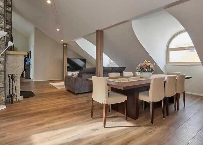 Charming Penthouse With Sauna In Old Town *