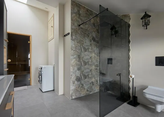 Charming Penthouse With Sauna In Old Town * Tallinn