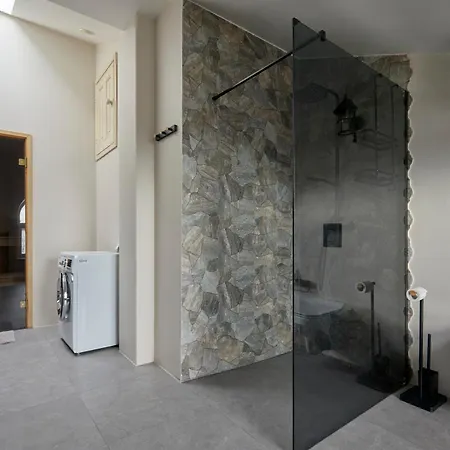 3-bedroom Penthouse With Sauna In Old Town * تالين